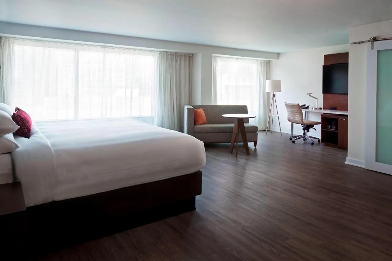Toronto Marriott City Centre Hotel 4*,  Canada